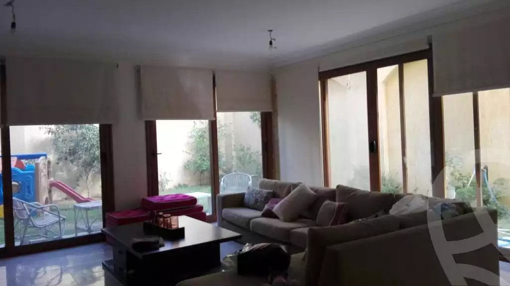 https://aqarmap.com.eg/en/listing/6143454-for-sale-cairo-el-sheikh-zayed-city-compounds-el-yasmeen-compound