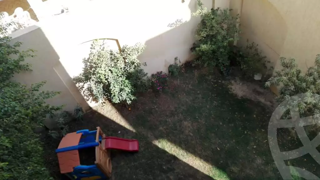 https://aqarmap.com.eg/en/listing/6143454-for-sale-cairo-el-sheikh-zayed-city-compounds-el-yasmeen-compound