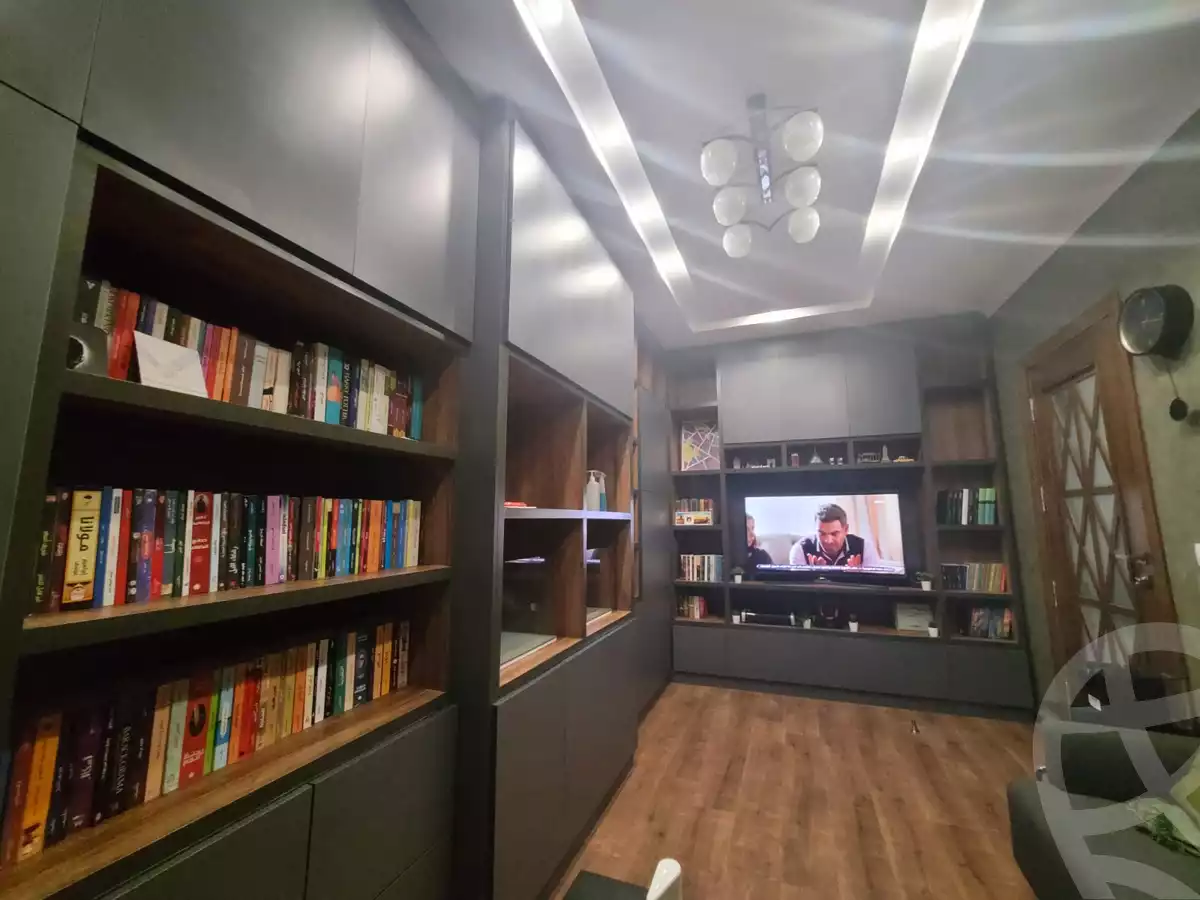 https://aqarmap.com.eg/en/listing/6143586-for-sale-cairo-el-sheikh-zayed-city-compounds-continental-residence