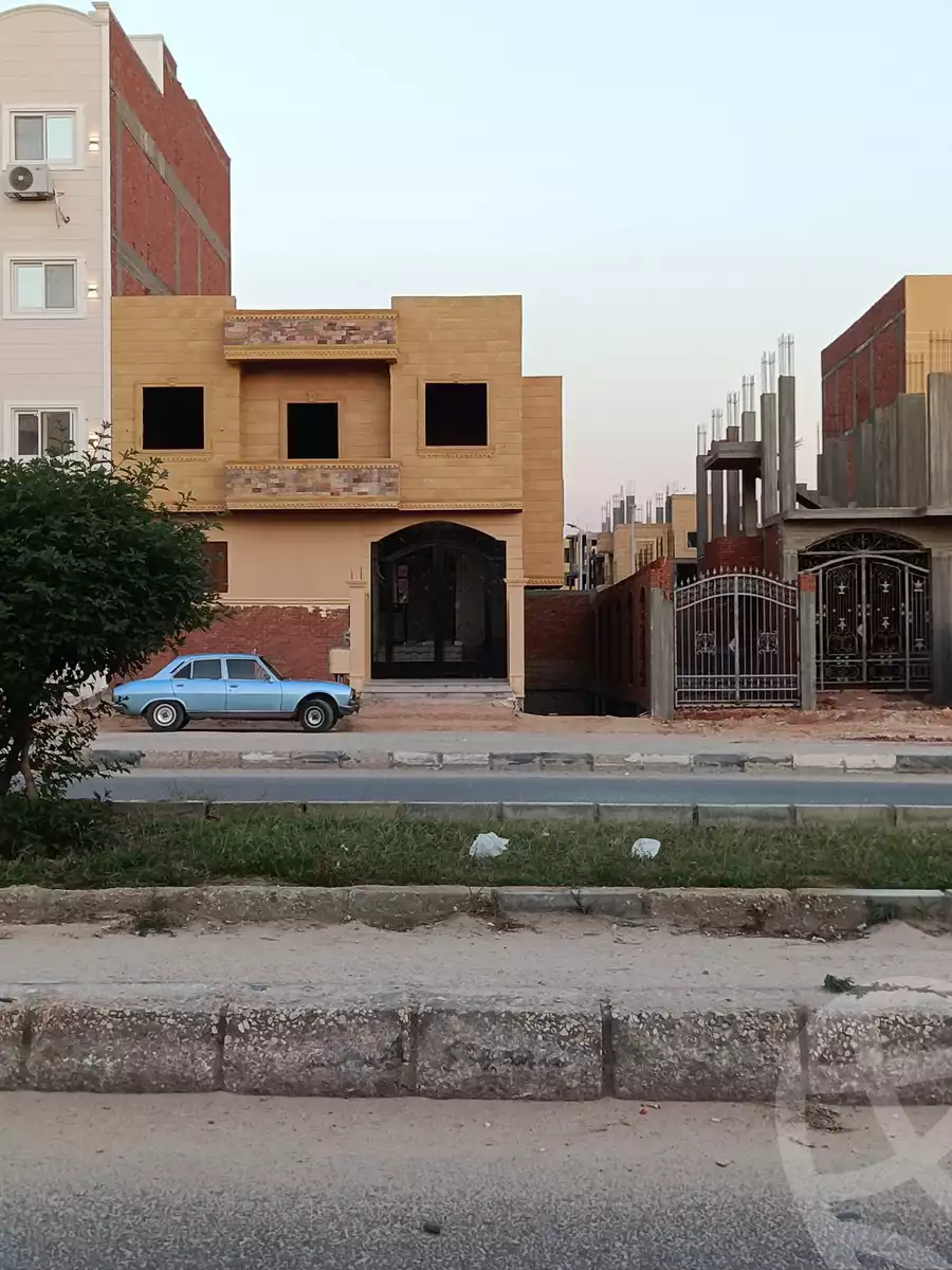 https://aqarmap.com.eg/en/listing/6144394-for-sale-sharqia-10th-of-ramadan-al-hay-al-thamen-wa-eshroon