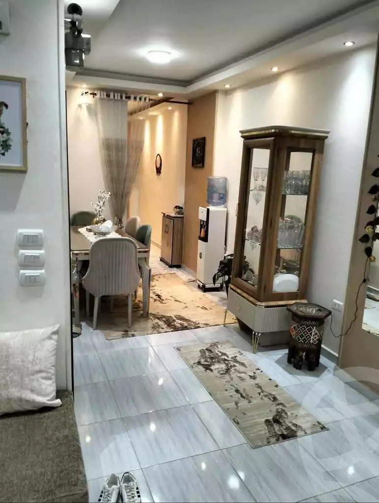 https://aqarmap.com.eg/en/listing/6145140-for-sale-cairo-helwan-hadayek-helwan-nile-corniche-st