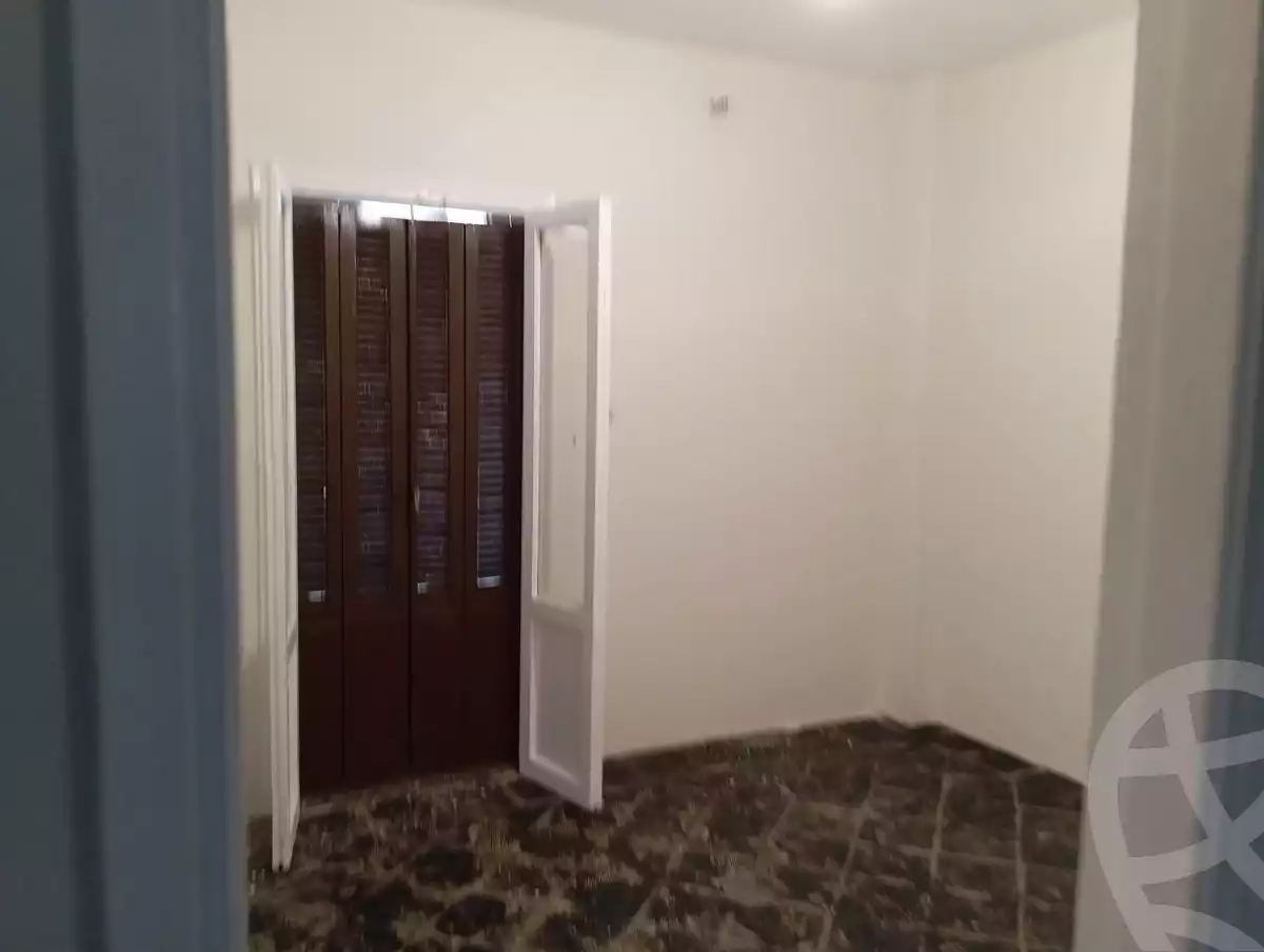 https://aqarmap.com.eg/ar/listing/6146353-for-rent-cairo-ain-shams-ain-shams-el-sharkia-el-zahraa-st