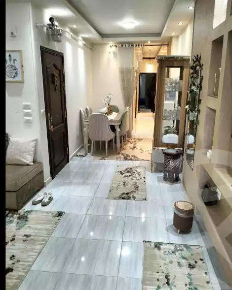 https://aqarmap.com.eg/en/listing/6149313-for-sale-cairo-helwan-hadayek-helwan-nile-corniche-st