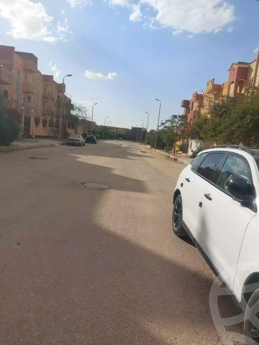 https://aqarmap.com.eg/en/listing/6150593-for-sale-cairo-6th-of-october-hadaeq-october-ebni-betak-1