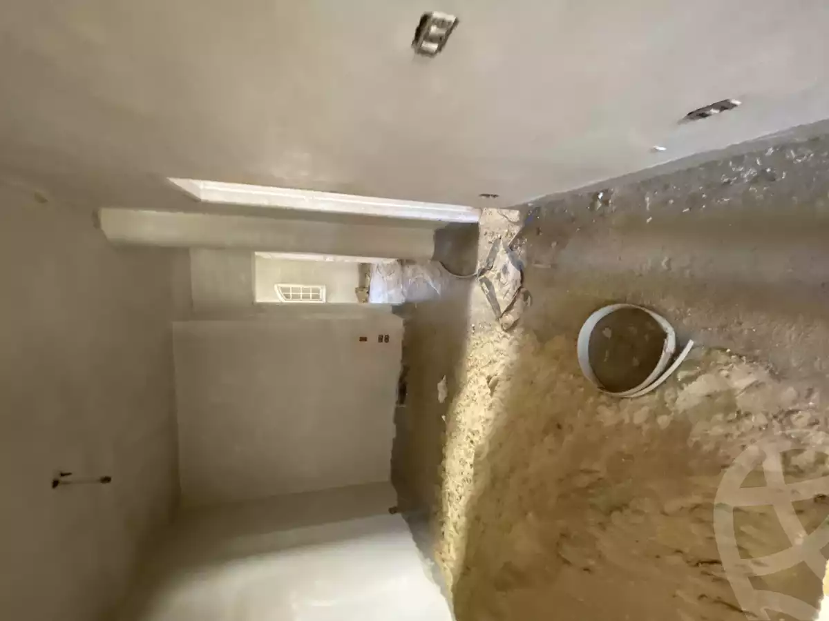 https://aqarmap.com.eg/en/listing/6152723-for-sale-cairo-el-sheikh-zayed-city-compounds-el-yasmeen-compound