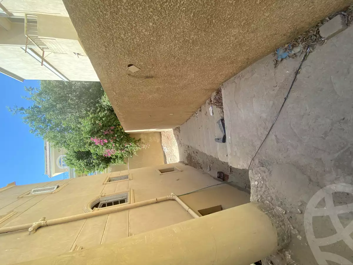 https://aqarmap.com.eg/en/listing/6152723-for-sale-cairo-el-sheikh-zayed-city-compounds-el-yasmeen-compound