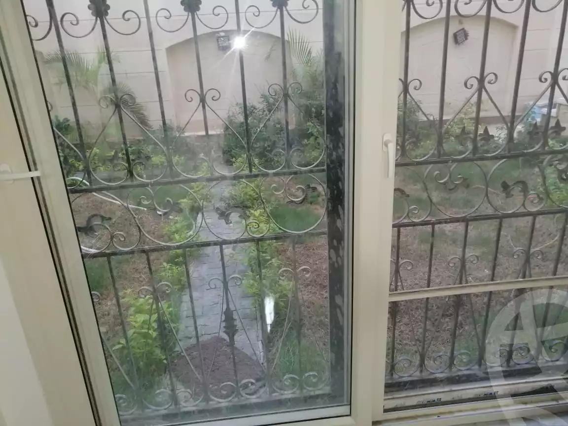 https://aqarmap.com.eg/en/listing/6152828-for-sale-cairo-el-sheikh-zayed-city-compounds-el-yasmeen-compound