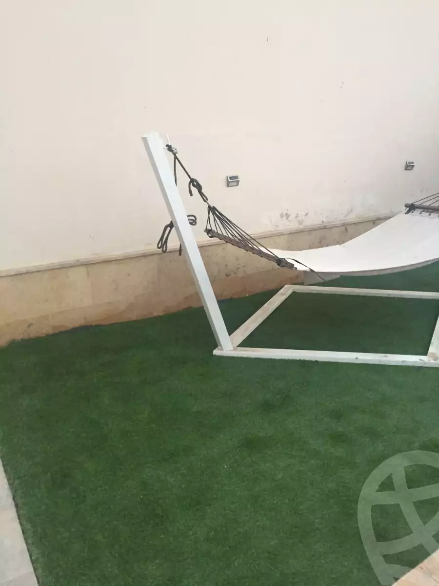 https://aqarmap.com.eg/en/listing/6152916-for-sale-cairo-el-sheikh-zayed-city-compounds-meadows-park