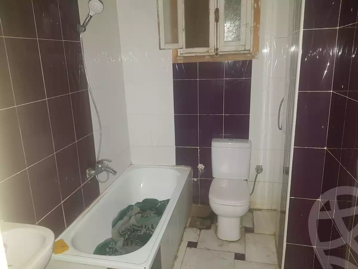 https://aqarmap.com.eg/ar/listing/6154032-for-sale-cairo-ain-shams-ahmed-esmat-st