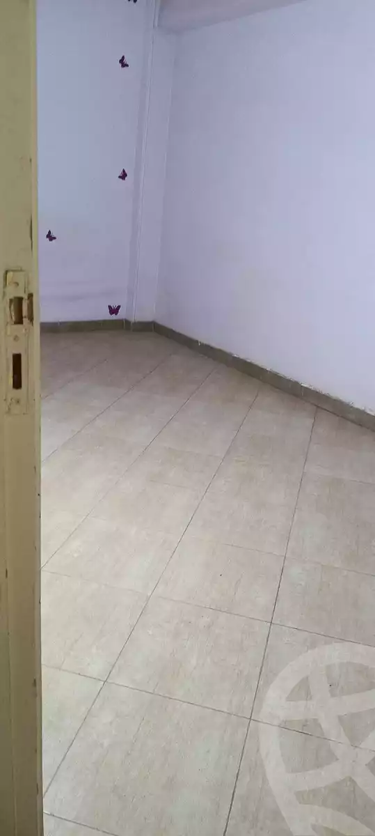 https://aqarmap.com.eg/en/listing/6154673-for-sale-qalyubia-shubra-el-khaima-shubra-el-khaima-city-hamis-st