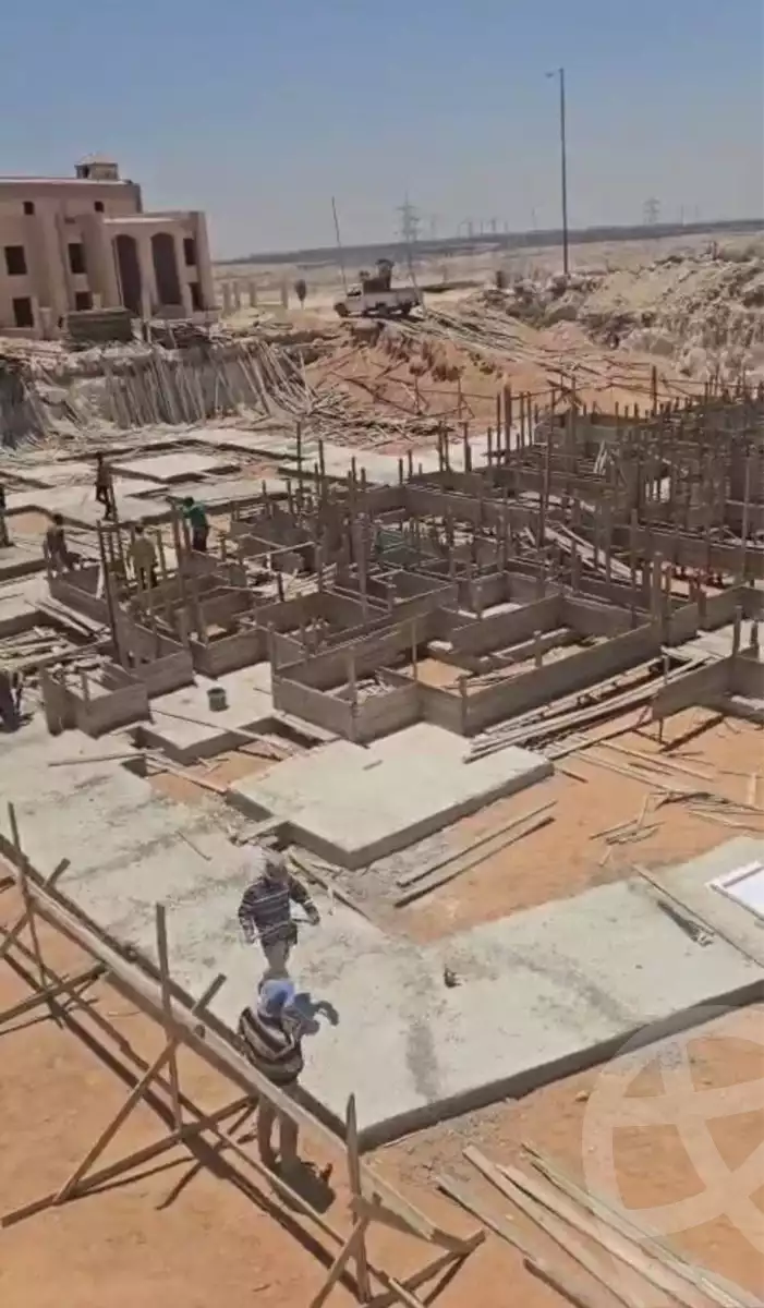 https://aqarmap.com.eg/en/listing/6157659-for-sale-cairo-6th-of-october-compounds-dream-land-lake-dream-dream-land-compound