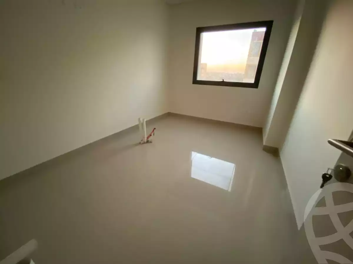 https://aqarmap.com.eg/ar/listing/6159949-for-rent-cairo-new-cairo-compounds-united-medical-center-–-umc