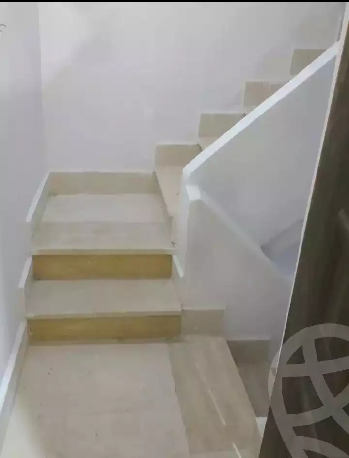 https://aqarmap.com.eg/ar/listing/6160522-for-sale-alexandria-mntq-fr-y-blskndry-el-awayed