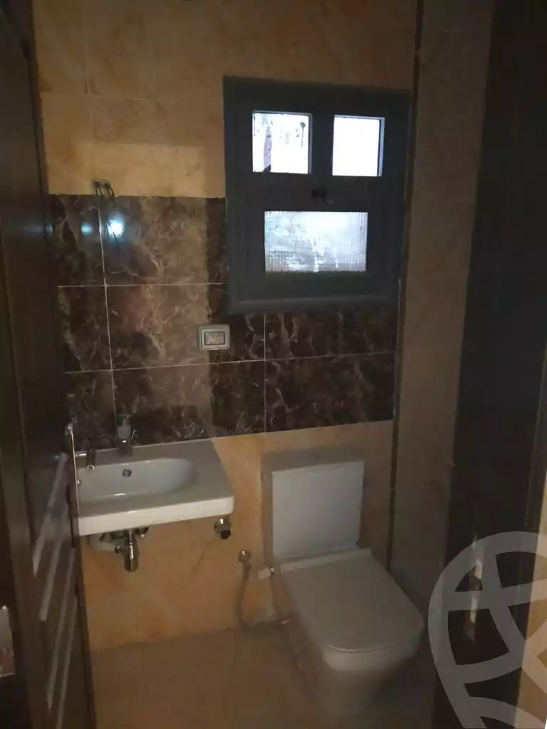 https://aqarmap.com.eg/en/listing/6160788-for-sale-cairo-new-cairo-compounds-el-deyar-mokhabarat