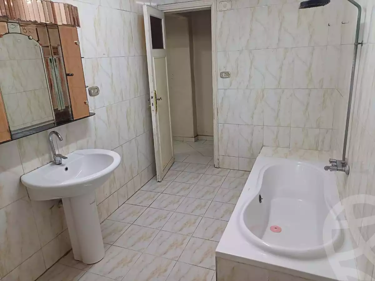 https://aqarmap.com.eg/en/listing/6162234-for-sale-cairo-ain-shams-ain-shams-el-sharkia-ain-shams-st