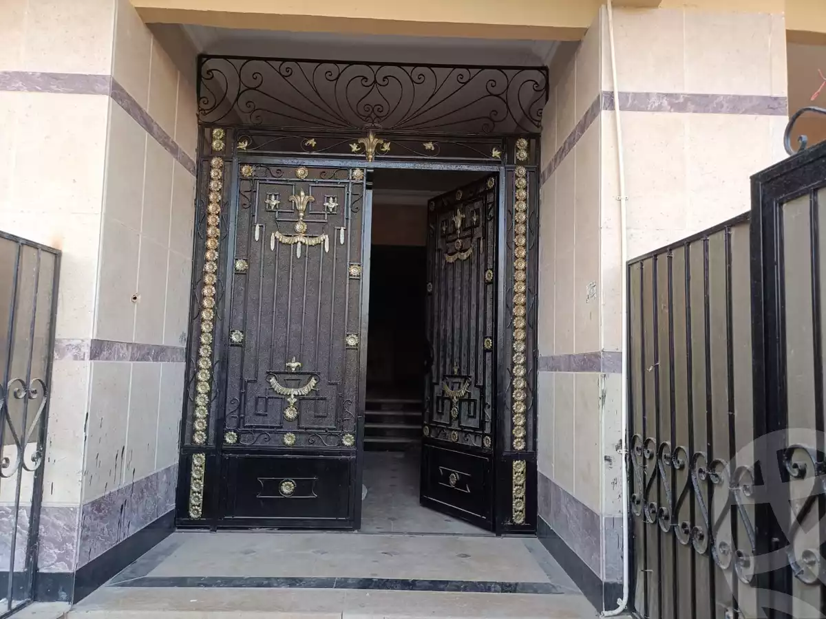 https://aqarmap.com.eg/ar/listing/6162846-for-sale-cairo-el-shorouk-lhy-lthlth-grb-neighbourhood-2