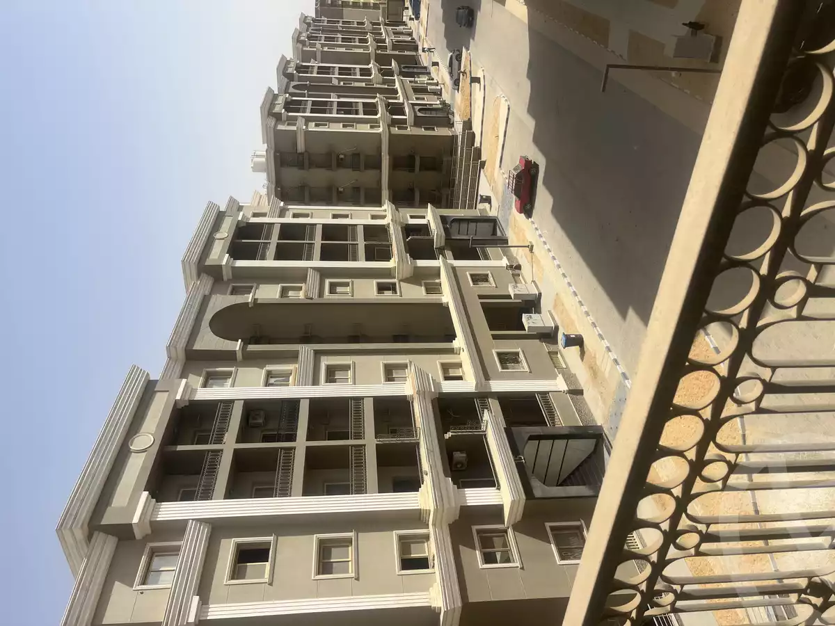 https://aqarmap.com.eg/ar/listing/6163684-for-rent-cairo-new-cairo-compounds-the-icon-gardens-compound-style-home