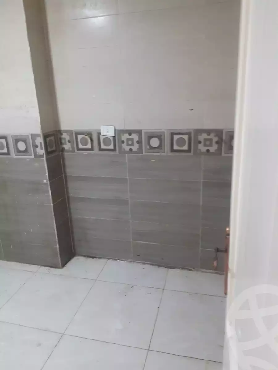 https://aqarmap.com.eg/en/listing/6164293-for-rent-cairo-ain-shams-ain-shams-el-sharkia-el-eshrein-stt