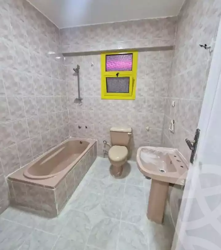 https://aqarmap.com.eg/ar/listing/6164895-for-sale-alexandria-l-jmy-el-kilo-21