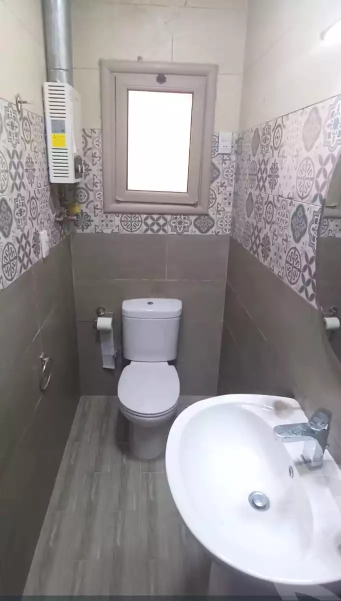 https://aqarmap.com.eg/ar/listing/6166253-for-sale-cairo-new-cairo-compounds-galleria-moon-valley