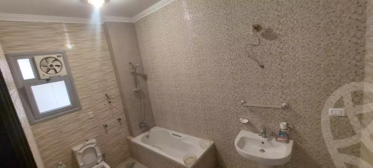 https://aqarmap.com.eg/ar/listing/6166794-for-rent-cairo-new-cairo-el-banafsg-el-banafsag-villas