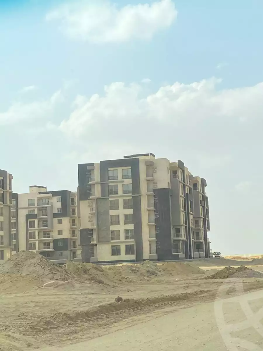https://aqarmap.com.eg/en/listing/6167209-for-sale-cairo-el-sheikh-zayed-city-lshykh-zyd-ljdyd-west-view-residence-hdp