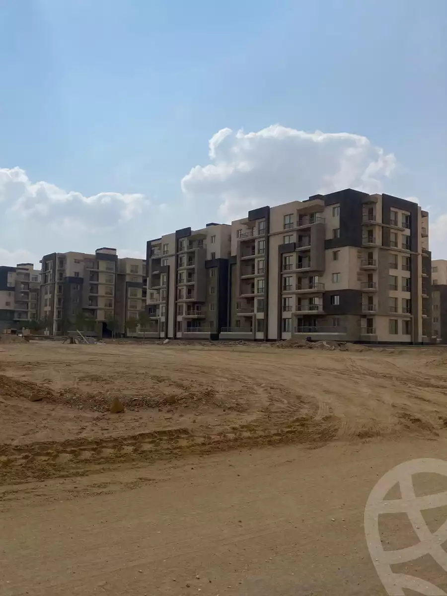 https://aqarmap.com.eg/en/listing/6167209-for-sale-cairo-el-sheikh-zayed-city-lshykh-zyd-ljdyd-west-view-residence-hdp