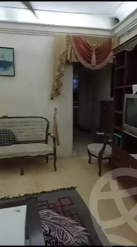 https://aqarmap.com.eg/en/listing/6168538-for-rent-cairo-faisal-kafr-tohormos-queen-nazli-st