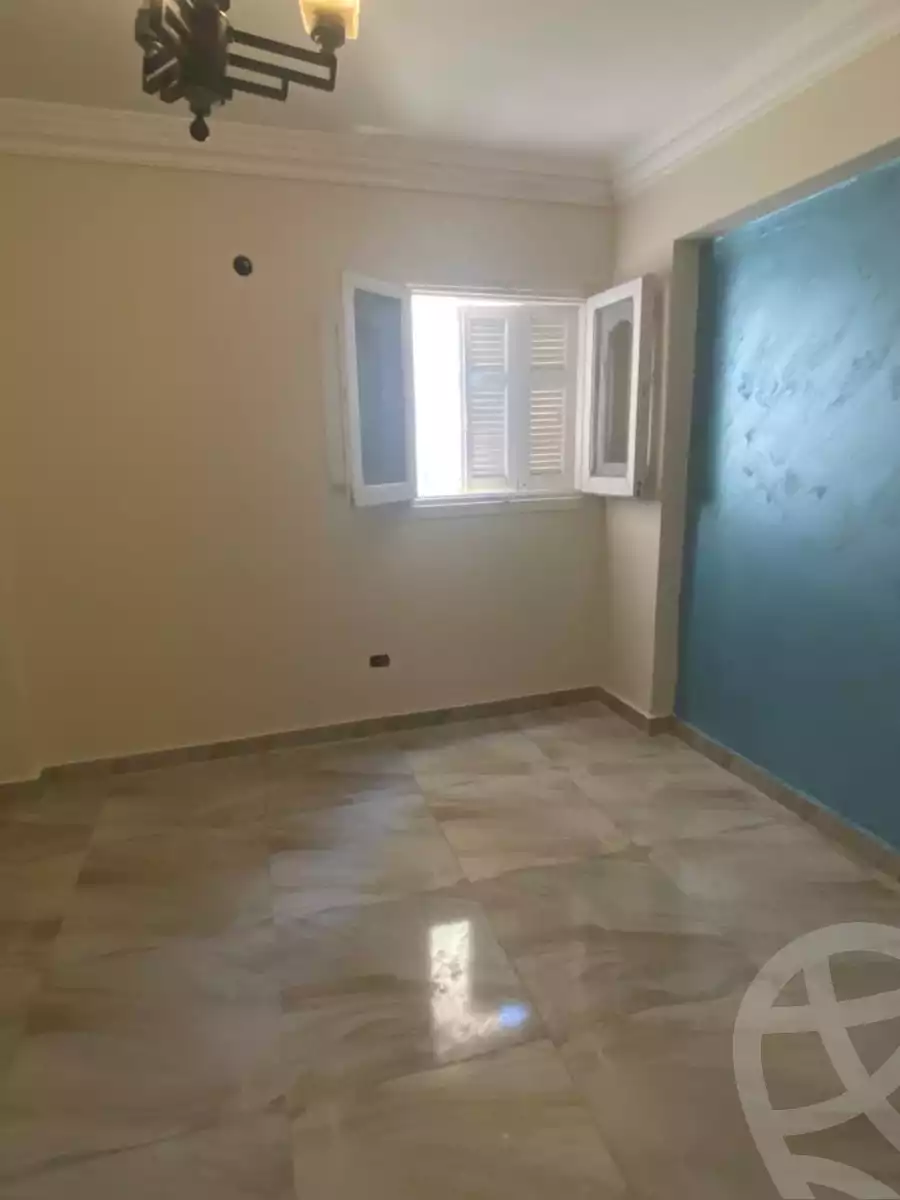 https://aqarmap.com.eg/en/listing/6168711-for-sale-alexandria-sydy-bshr-sydy-bshr-bhry-shr-mhmwd-l-yswy