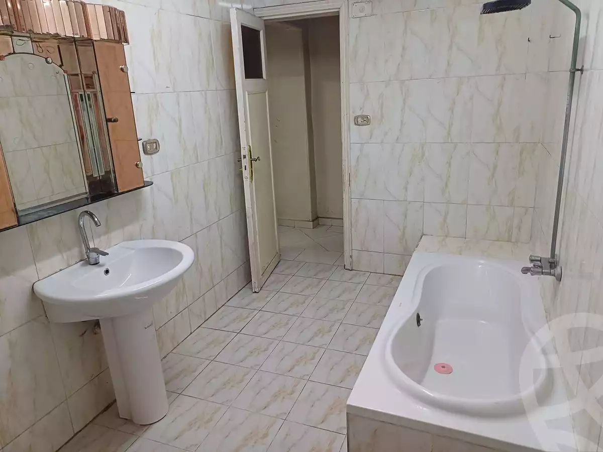 https://aqarmap.com.eg/en/listing/6168969-for-sale-cairo-ain-shams-ain-shams-el-sharkia-ain-shams-st