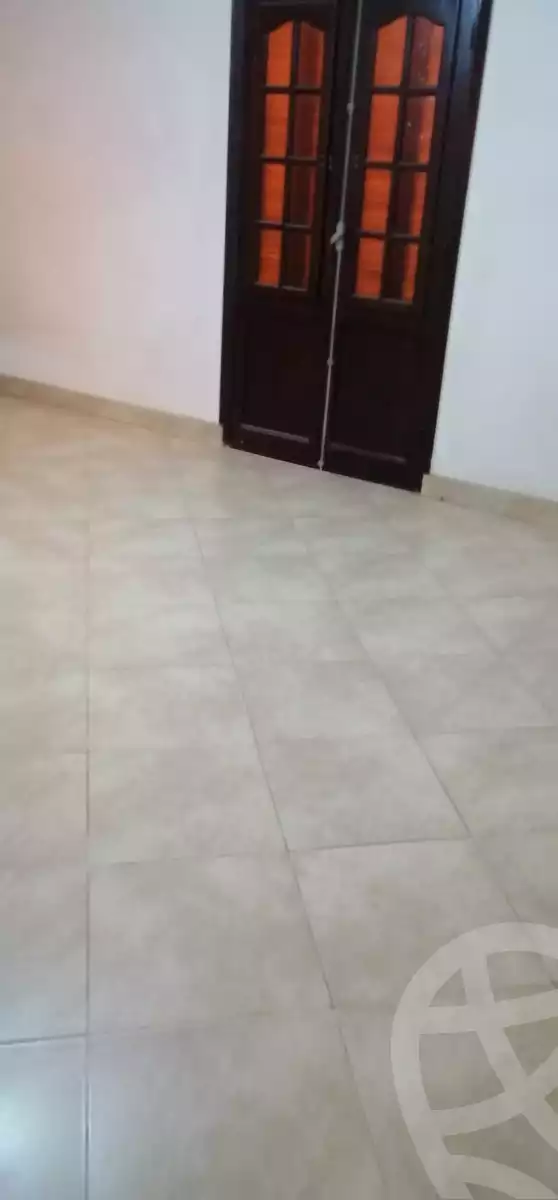 https://aqarmap.com.eg/en/listing/6169108-for-sale-qalyubia-shubra-el-khaima-shubra-el-khaima-city-hamis-st