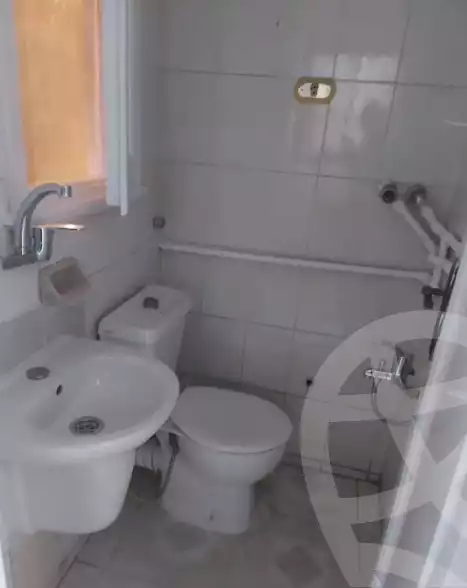 https://aqarmap.com.eg/en/listing/6170232-for-rent-alexandria-mht-lrml-kolayet-al-teb-st