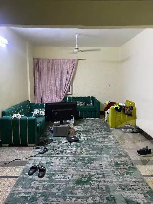 https://aqarmap.com.eg/en/listing/6167314-for-sale-cairo-el-zaytun-hlmy-lzytwn-ibn-el-hakam-sq