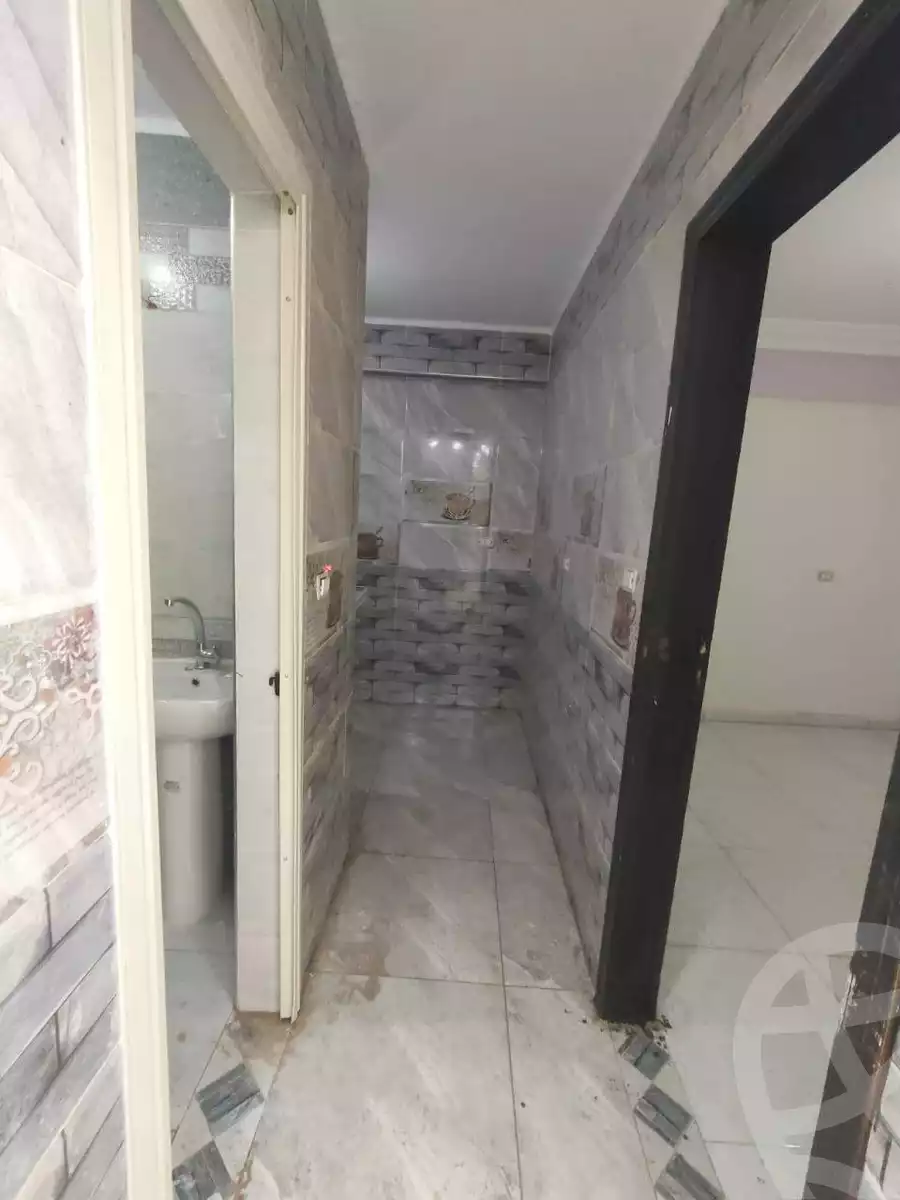 https://aqarmap.com.eg/en/listing/6172007-for-sale-qalyubia-shubra-el-khaima-om-bayoumi