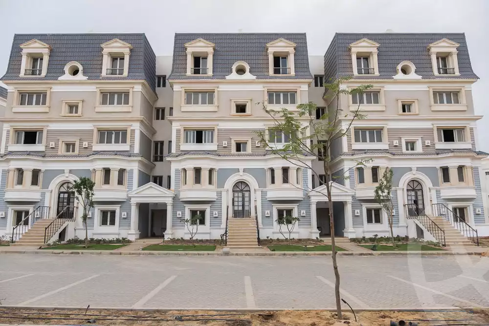 https://aqarmap.com.eg/ar/listing/6178147-for-sale-cairo-new-cairo-compounds-mountain-view-hyde-park