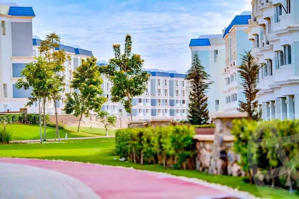 https://aqarmap.com.eg/ar/listing/6178142-for-sale-cairo-new-cairo-compounds-mountain-view-hyde-park