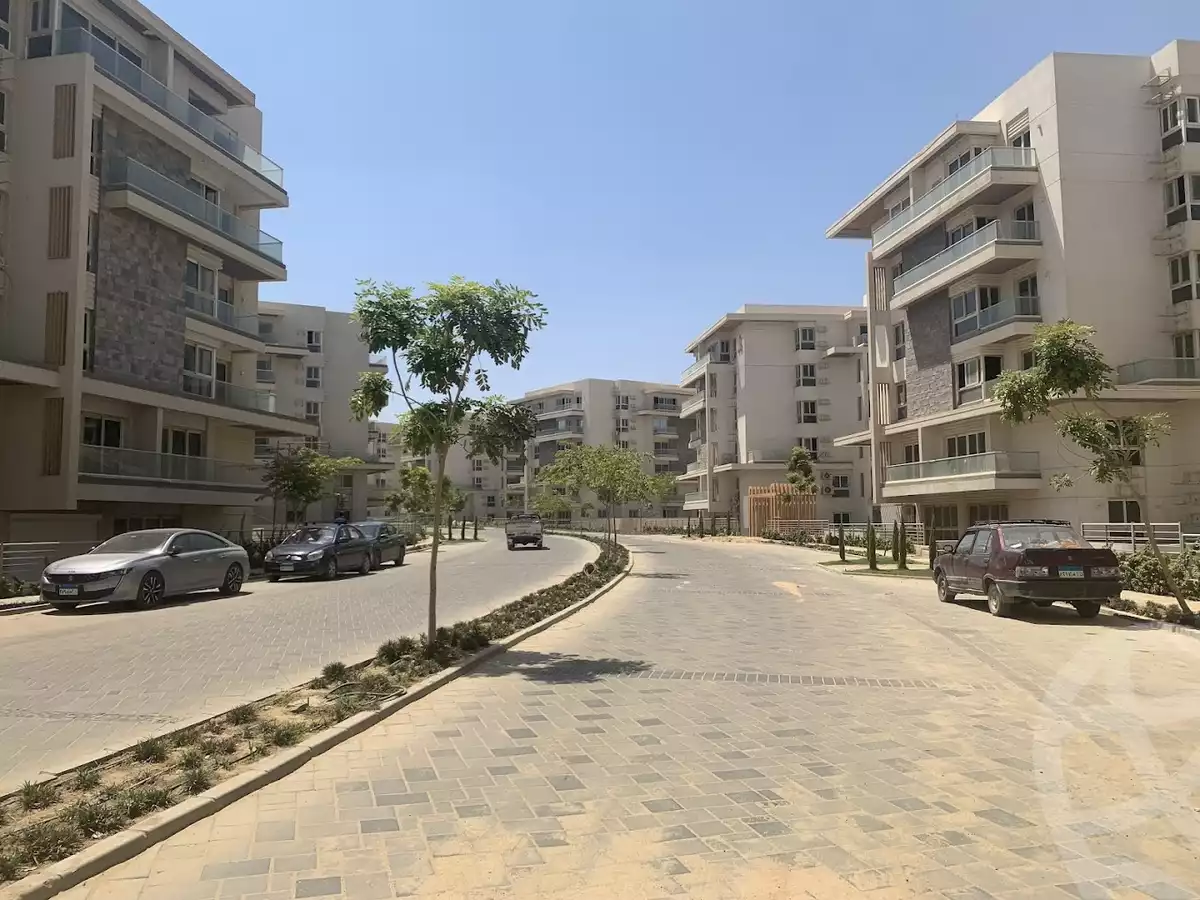 https://aqarmap.com.eg/ar/listing/6178261-for-sale-cairo-new-cairo-compounds-mwntn-fyw-y-syty-club-park-mountain-view-icity