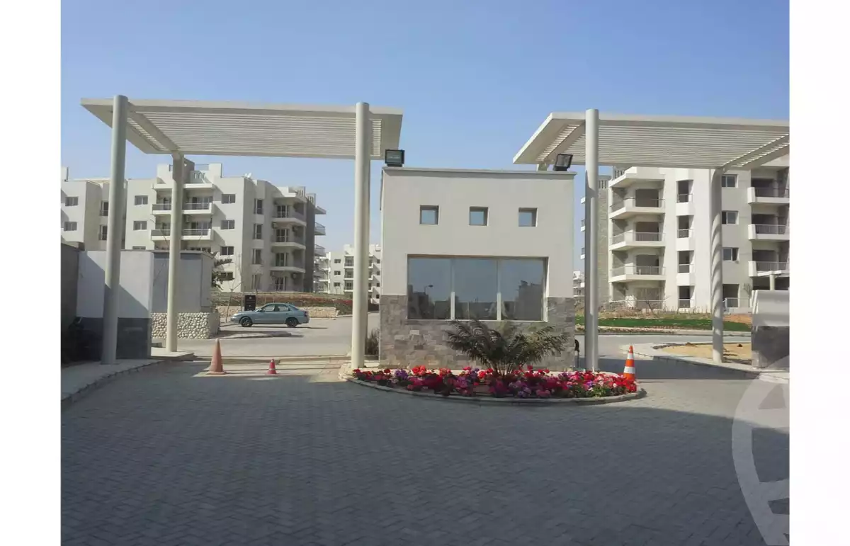 https://aqarmap.com.eg/ar/listing/6179532-for-sale-cairo-el-sheikh-zayed-city-compounds-dh-drys