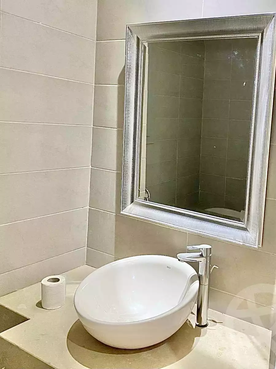 https://aqarmap.com.eg/ar/listing/6179638-for-sale-cairo-new-cairo-compounds-kmbwnd-fyldj-jyt-blm-hylz