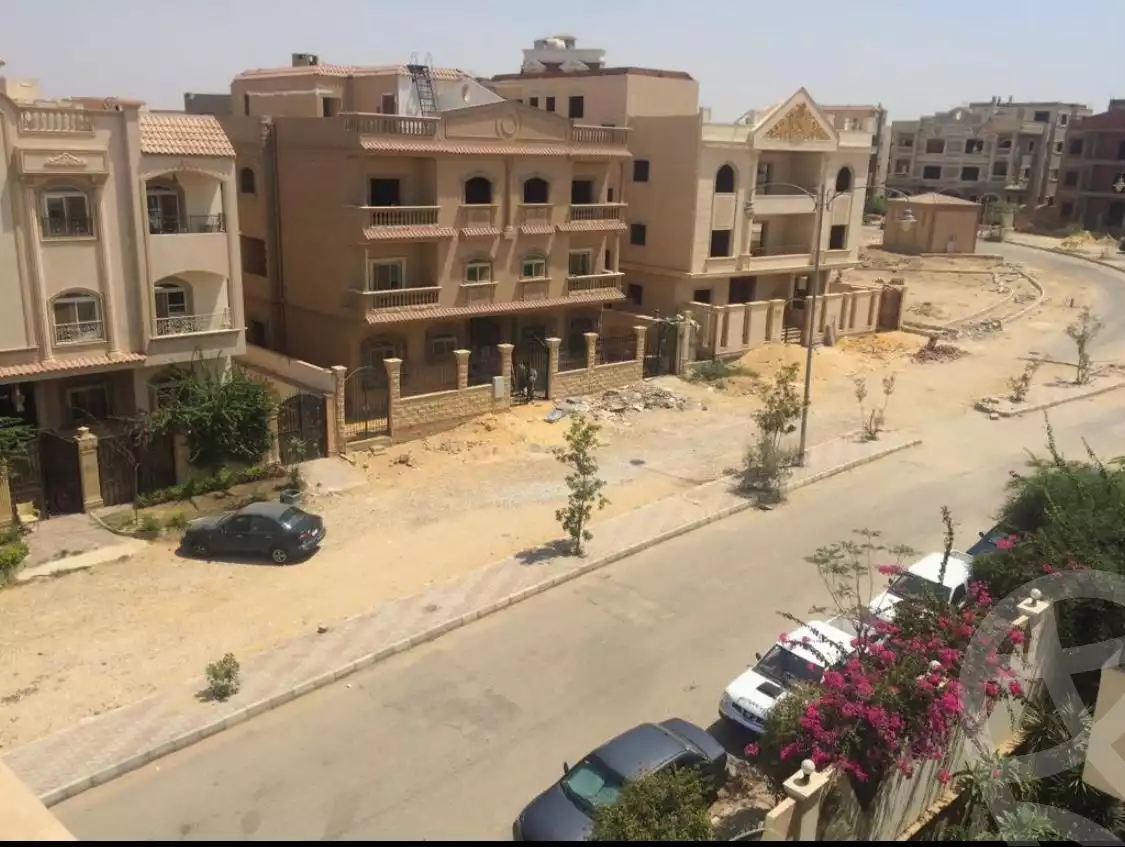 https://aqarmap.com.eg/en/listing/6181777-for-sale-cairo-new-cairo-compounds-nakhil-village