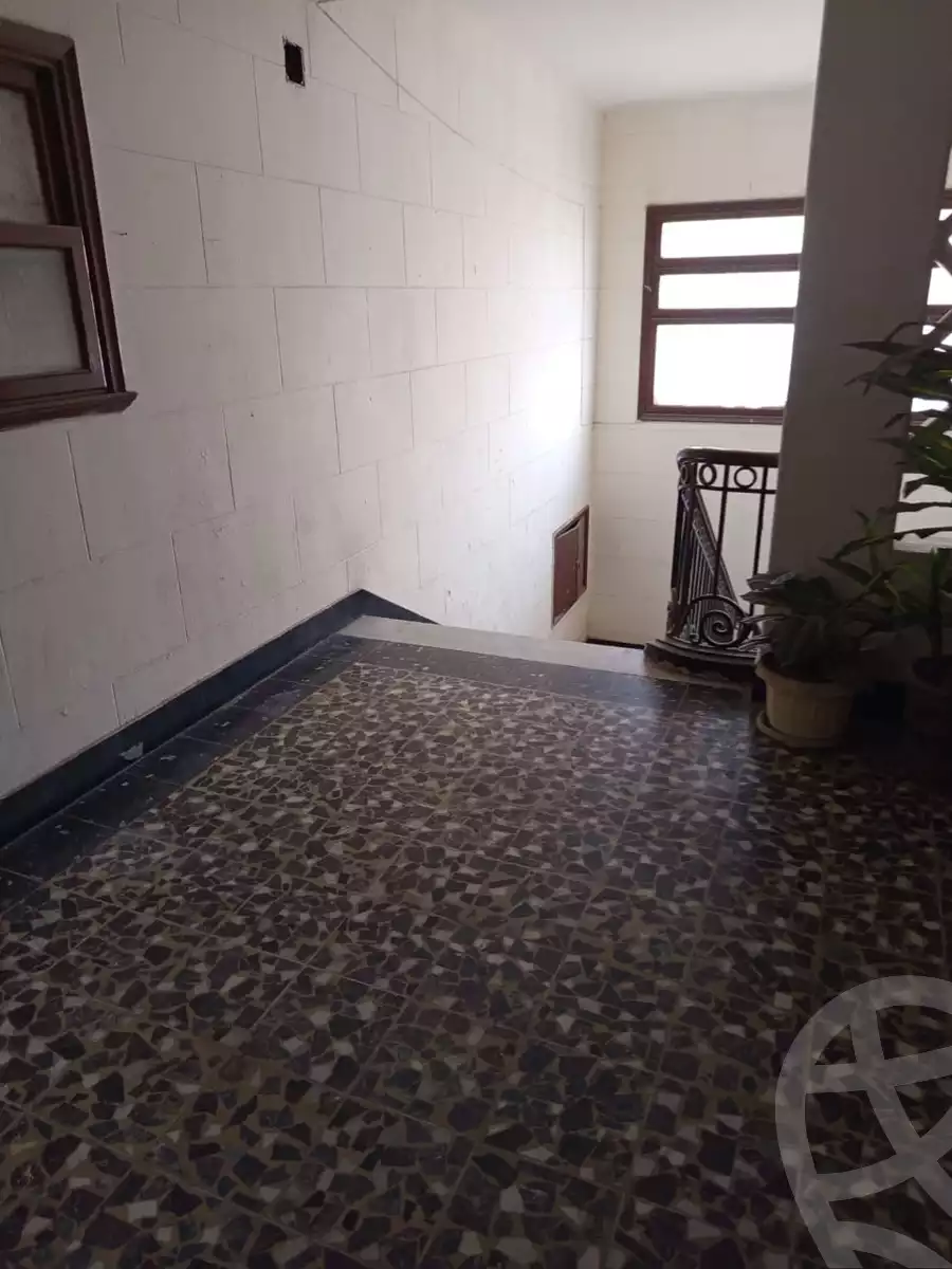 https://aqarmap.com.eg/ar/listing/6182556-for-rent-cairo-downtown-el-qasr-el-ayni