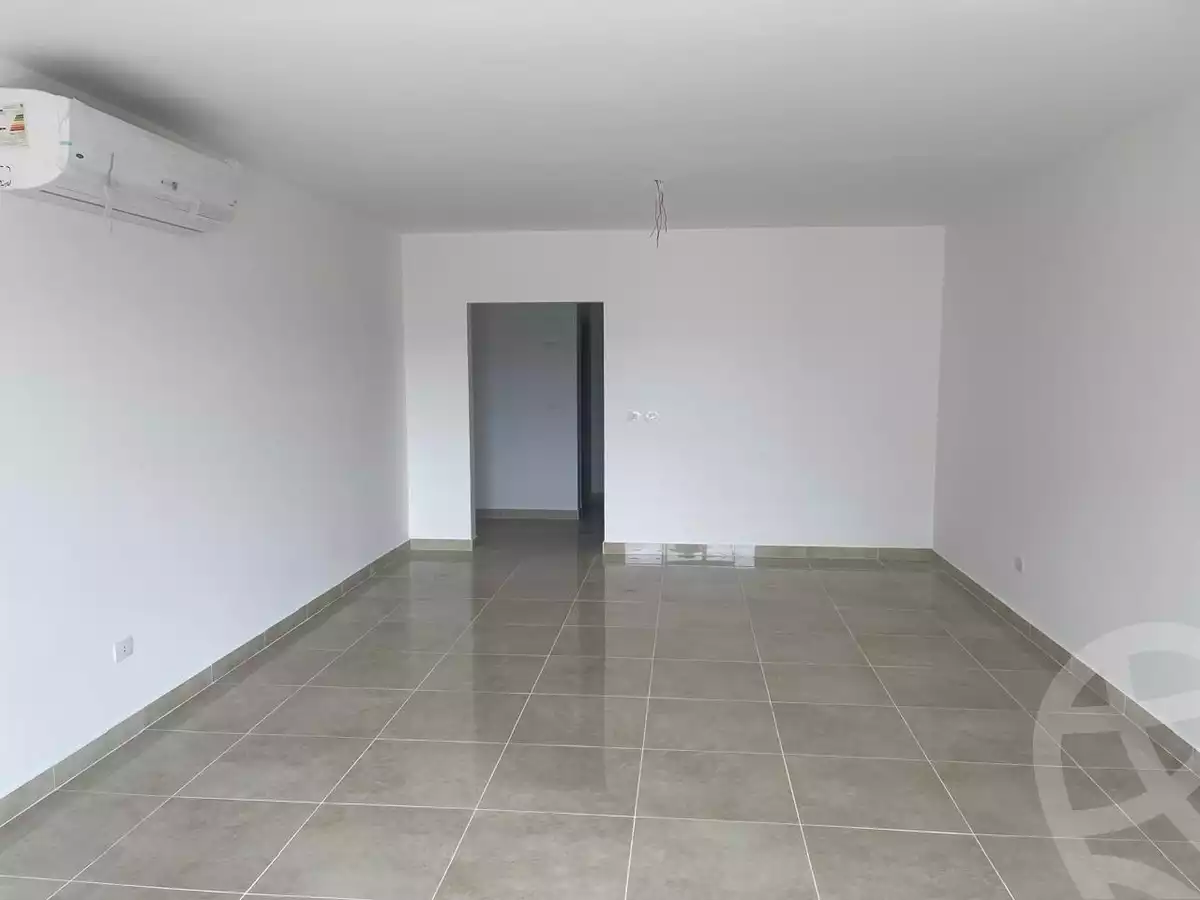 https://aqarmap.com.eg/ar/listing/6184117-for-rent-cairo-new-cairo-compounds-fifth-square
