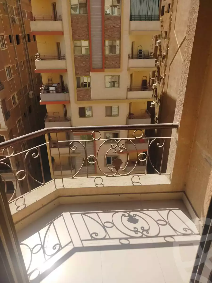 https://aqarmap.com.eg/en/listing/6184424-for-sale-cairo-mokattam-el-hadabah-el-wosta-rd-lmbhth
