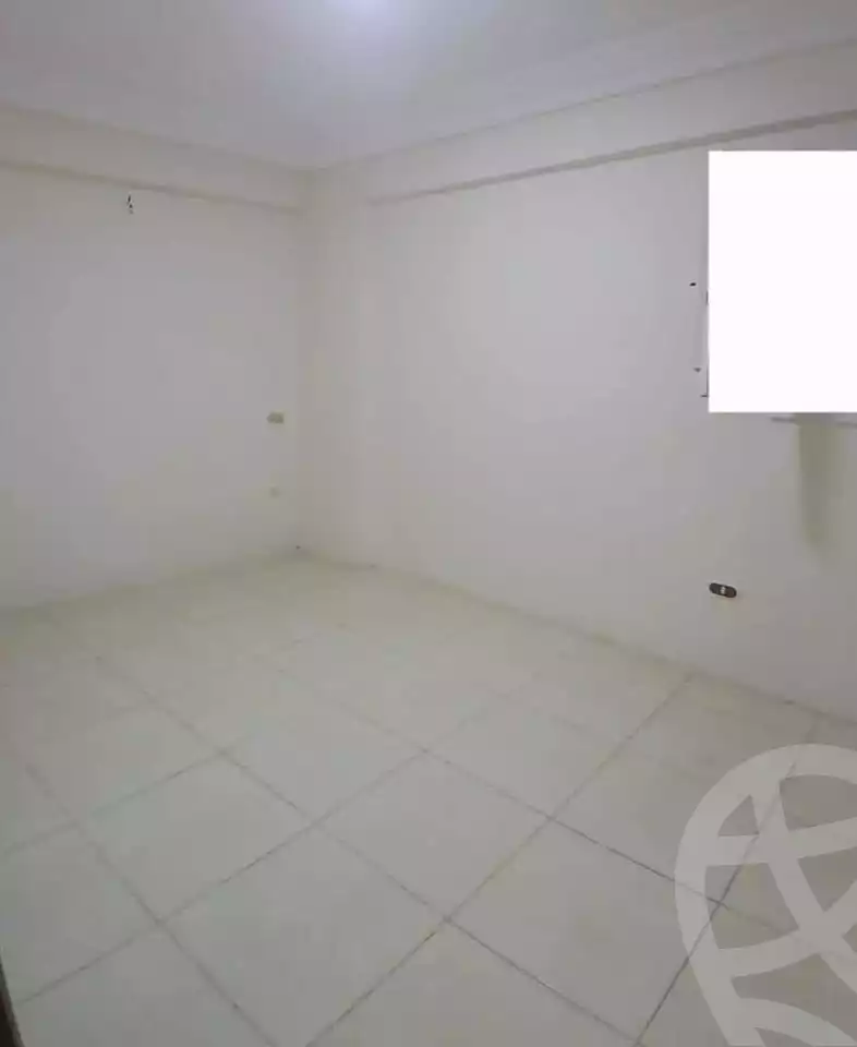 https://aqarmap.com.eg/ar/listing/6185349-for-sale-alexandria-moharram-bey-tryq-qn-lswys