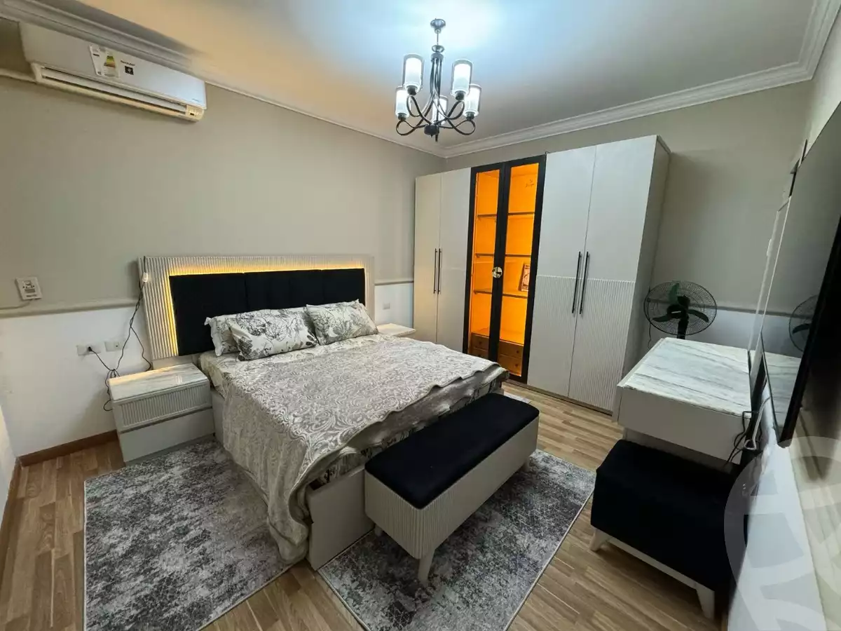 https://aqarmap.com.eg/en/listing/6186995-for-rent-cairo-el-sheikh-zayed-city-compounds-dh-drys