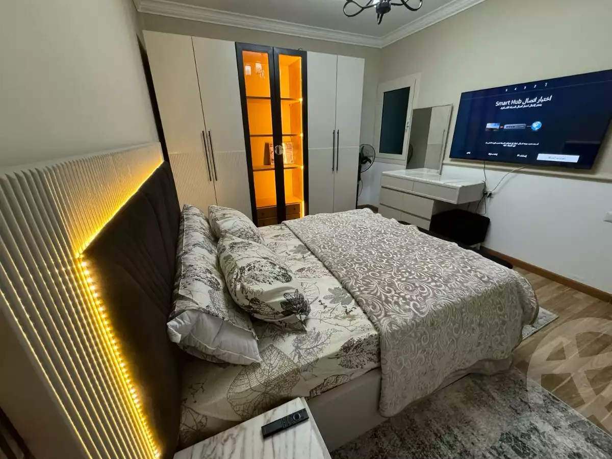 https://aqarmap.com.eg/en/listing/6186995-for-rent-cairo-el-sheikh-zayed-city-compounds-dh-drys