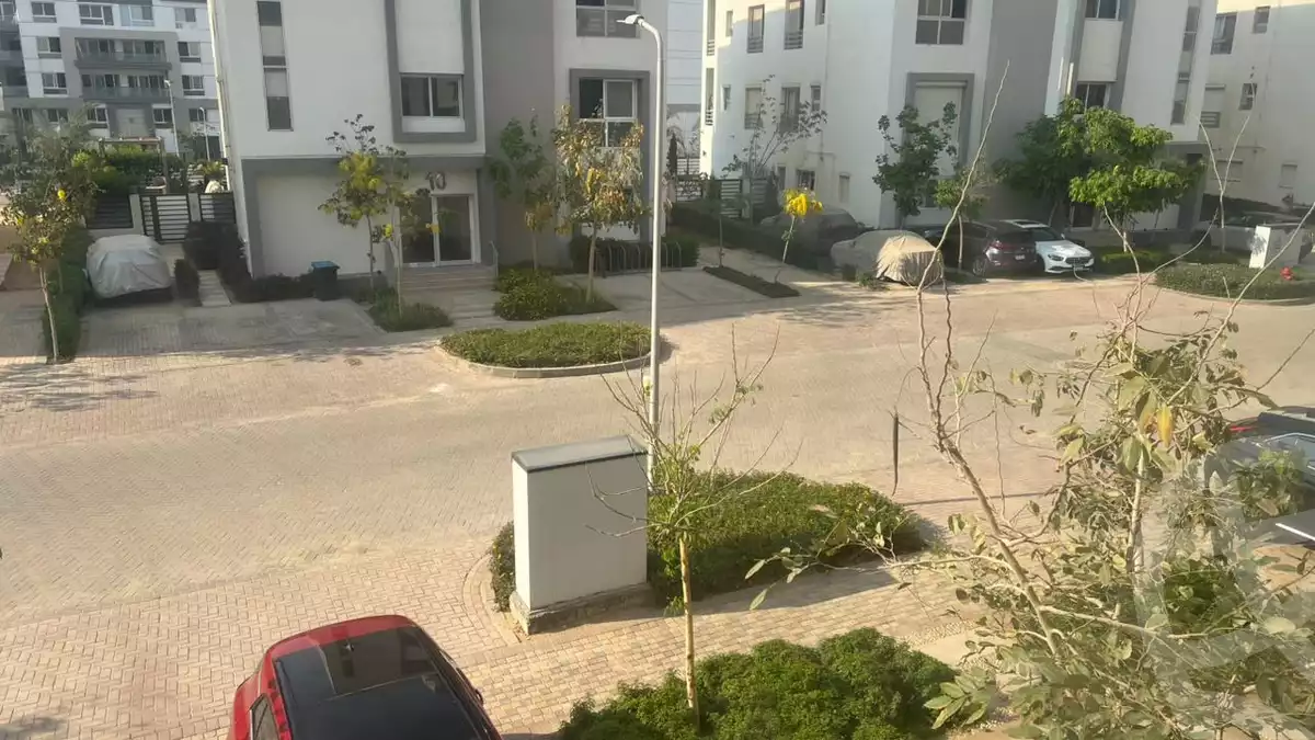https://aqarmap.com.eg/ar/listing/6187446-for-rent-cairo-new-cairo-compounds-hyde-park-park-corner-hyde-park