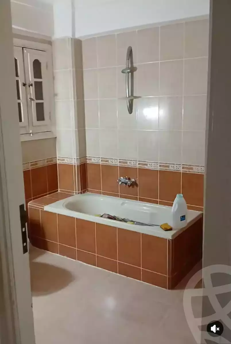 https://aqarmap.com.eg/en/listing/6187841-for-sale-alexandria-l-jmy-el-hanouvel-el-salam-st