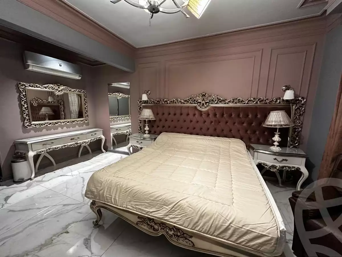 https://aqarmap.com.eg/ar/listing/6191512-for-sale-cairo-new-cairo-compounds-mountain-view-hyde-park
