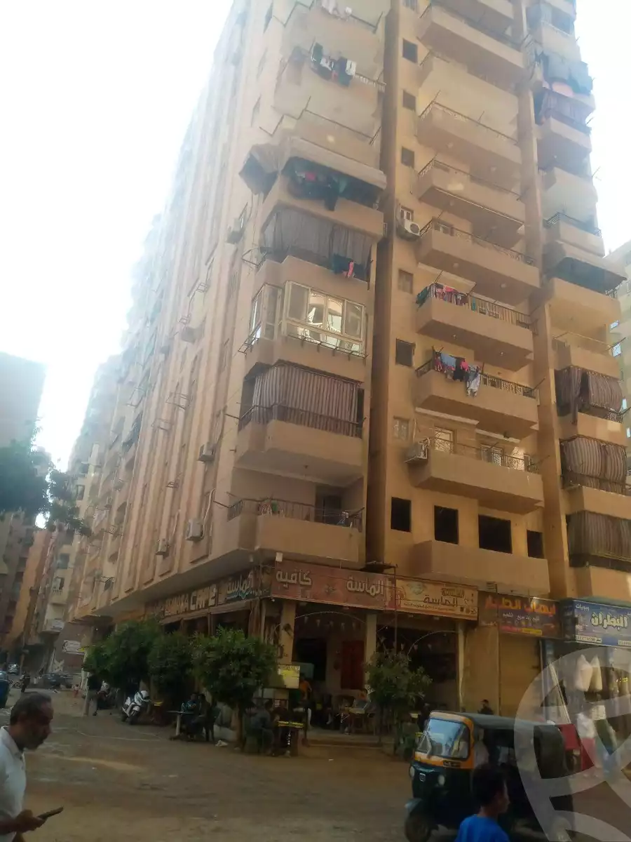 https://aqarmap.com.eg/en/listing/6194466-for-sale-cairo-el-haram-el-lebeny-el-magzar-el-aly-st